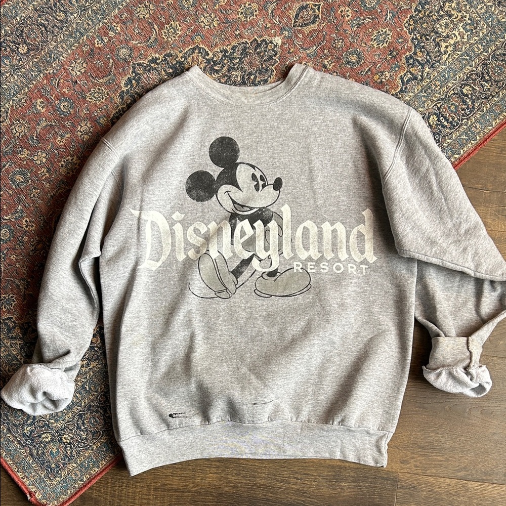 Mikey Disneyland Resort Crewneck Sweatshirt size small